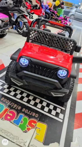 Veículos elétricos infantis
