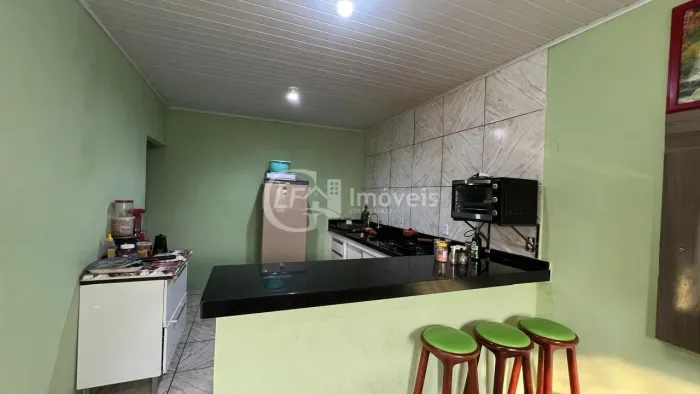 Casa à venda em Campo Grande-MS, Vila Nogueira: 4 quartos, 2 salas, 2 banheiros, 3 vagas d