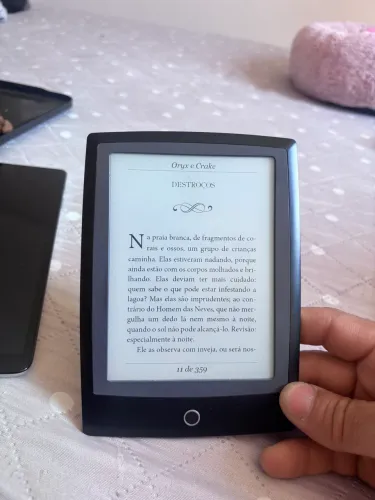 Leitor de livros LEV da Saraiva com Luz