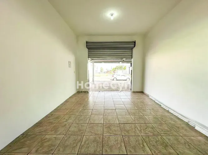 Sala para locação no Jardim Santo Antônio á 10mint do Shopping Flamboyant | 28m².