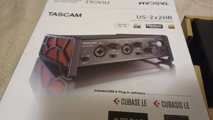 TASCAM Interface de áudio US 2X2HR ZERO