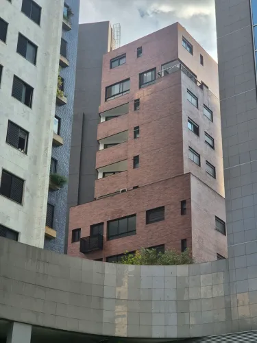 Apto 3 quartos - Lourdes