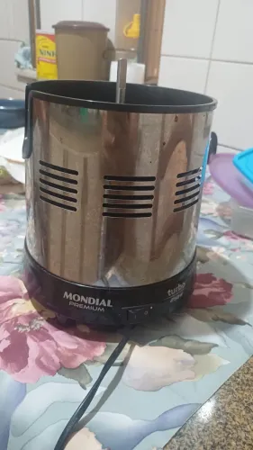Espremedor de Frutas Novo