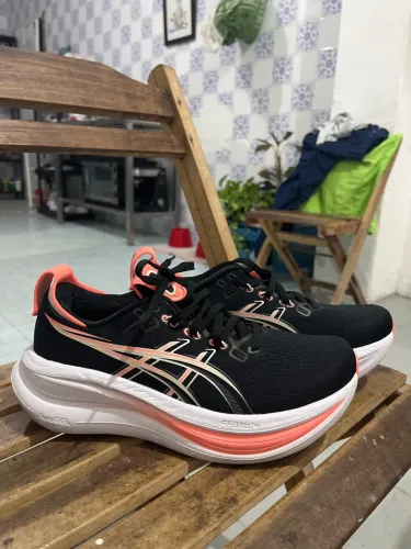 Tênis ASICS GEL Nimbus 28 - Feminino - TAM 36, Novo