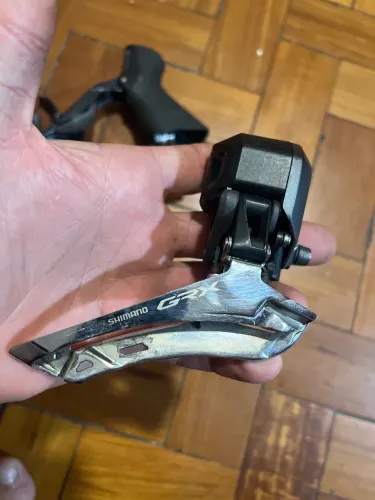 Câmbio dianteiro Shimano GXR DI2 FD-RX815
