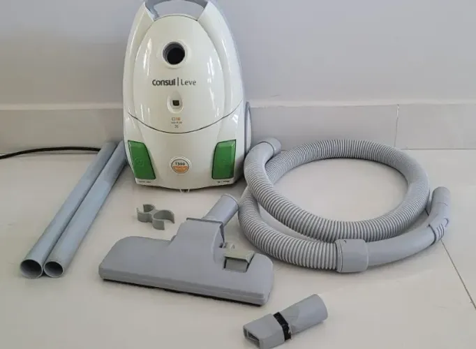 Aspirador de Pó Consul Leve 1300W