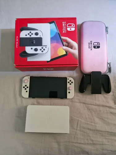 Nintendo Switch OLED - Seminovo