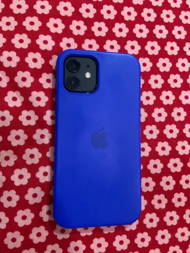 iPhone 12 128gb, com capinha e carregador!