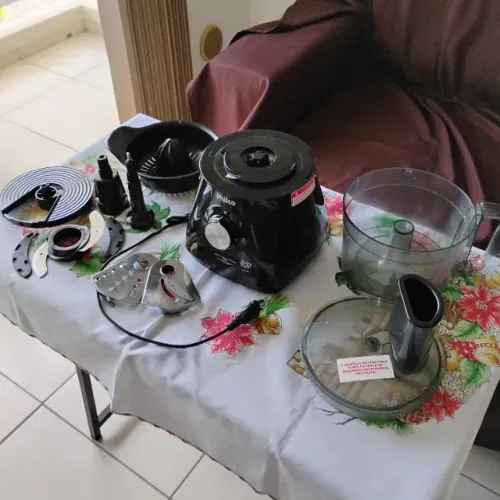 Multiprocessador Philco 800 W. Preto. 110V