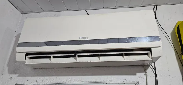 Ar condicionado leia o anúncio
