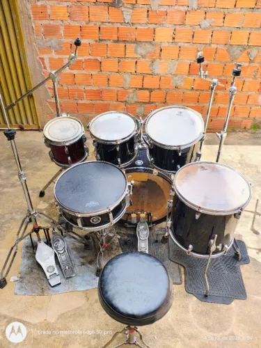 Bateria acústica Nagano Garage usada