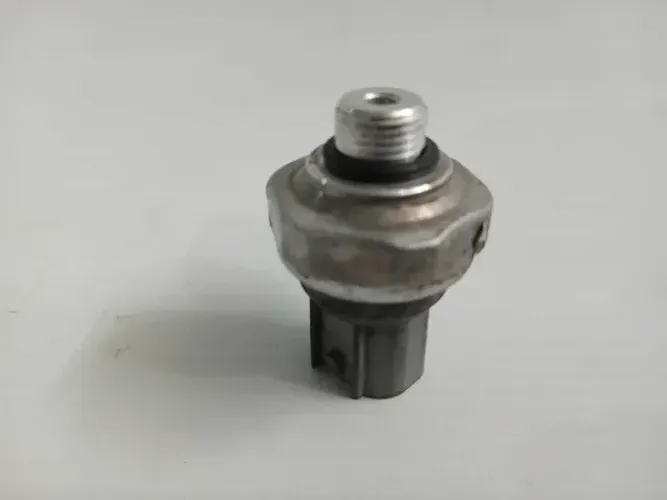 Sensor de Pressão de Óleo do Motor Kwid 1.0 2017/2024