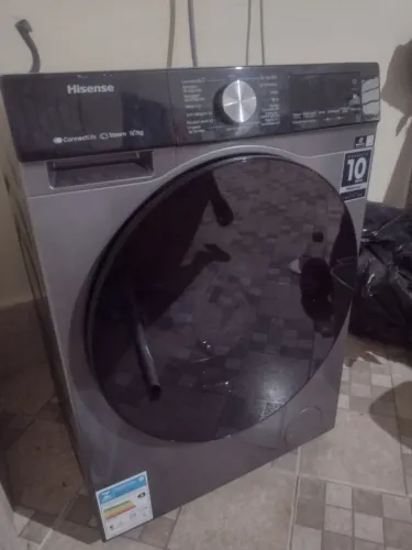Vendo Lava e Seca Hisense