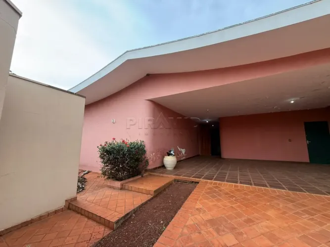 Casa padrão com 272,34m², bairro Alto da Boa Vista, Zona Sul de Ribeirão Preto/SP.