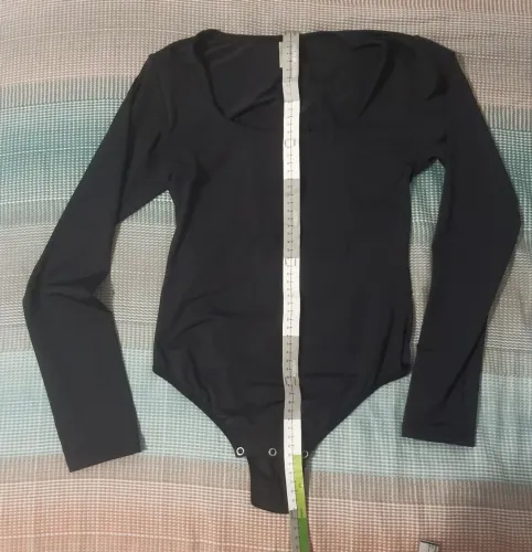 Desapego: Body Preto Básico Manga Longa - Gola Quadrada.