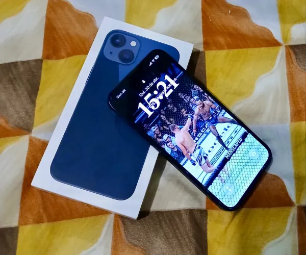 iPhone 13 128GB - Único Dono