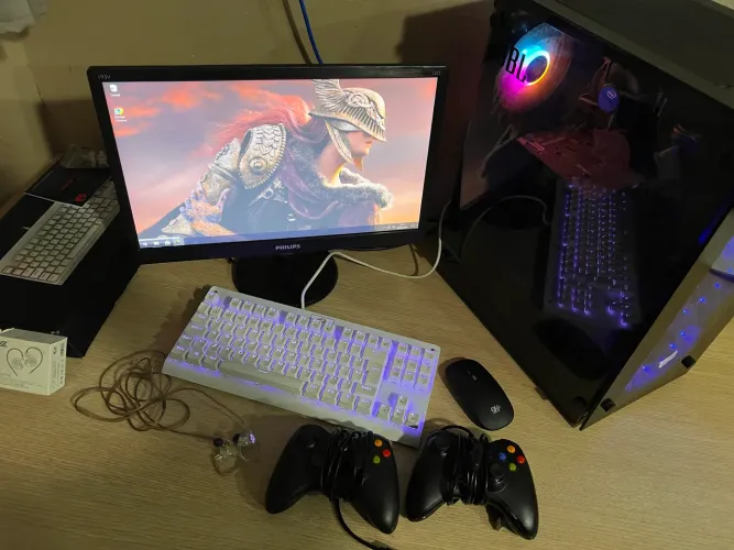 PC Gamer e acessórios 