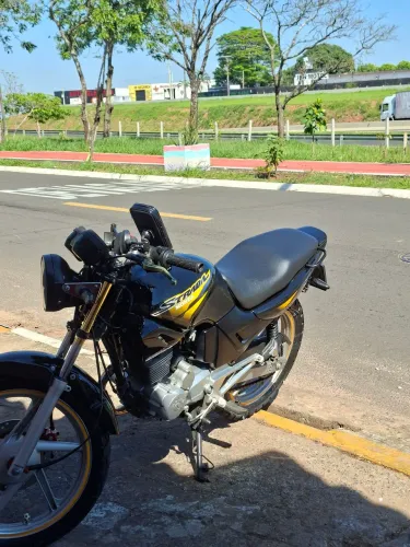 Vende-se cbx strada 200