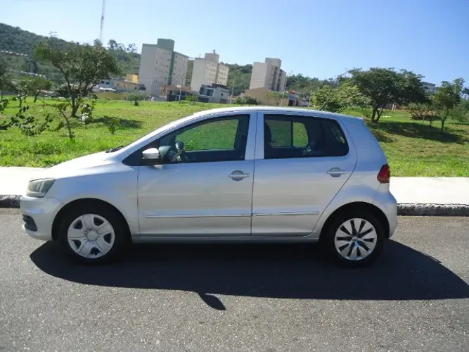 Volkswagen Fox Trendline 1.6 Flex 8V 5P 2015