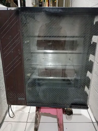 Churrasqueira a gás de assa frango