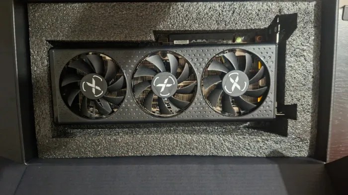 RX7600 TRIPLO FAN XFX