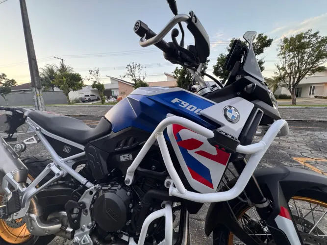BMW F900GS Trophy kit baixo