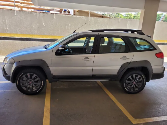 Fiat Palio Weekend Adventure Locker 1.8 Flex 2018