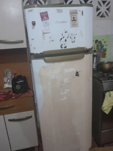 Geladeira toda boa