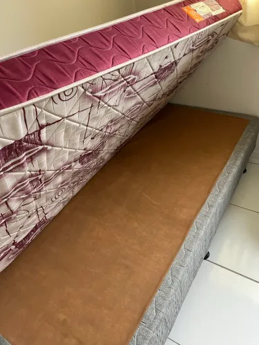 CAMA SOLTEIRO À VENDA