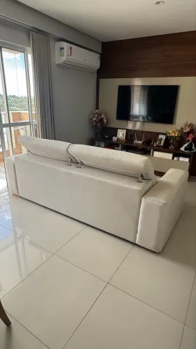 Sofá Raiuga 2 metros e 30 cm