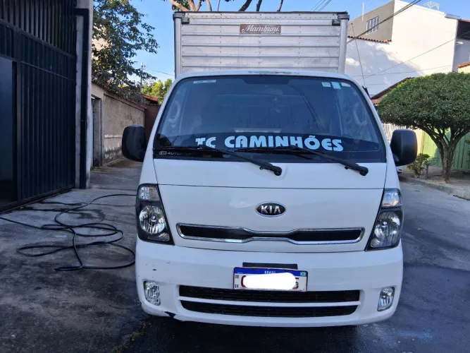 Kia Motors Bongo K-2500 2.5 4X2 TB Diesel 2013