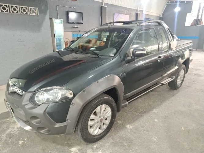 Fiat Strada Adventure1.8/ 1.8 Locker Flex CD 2013