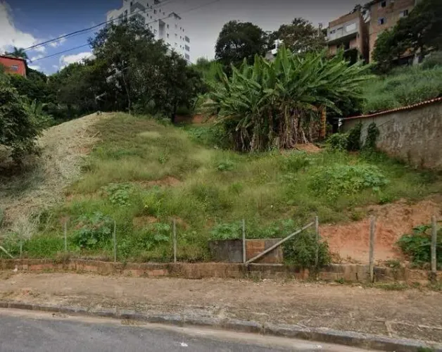 Terreno de frente no Bairro Ouro Preto, Belo Horizonte | 1.030 m²
