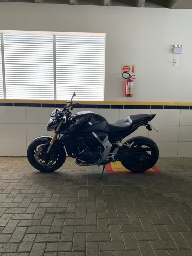 HONDA CB1000R ABS 2014 PRETA ABAIXO DA FIPE
