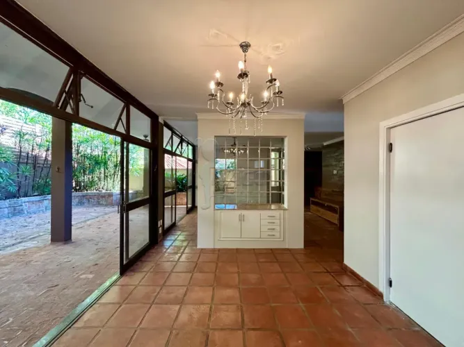 Casa sobrado de 256m² com 04 suítes para locação em condominio - Ribeirânia