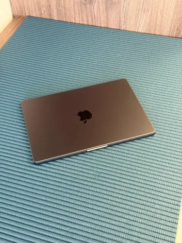 IMPECÁVEL! MacBook Pro M4 Pro 24GB 512GB SSD MacOS Tahoe