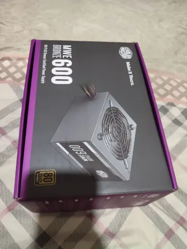 Fonte gamer cooler master MWE600 BRONZE