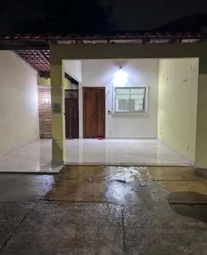 Alugo casa em condomínio