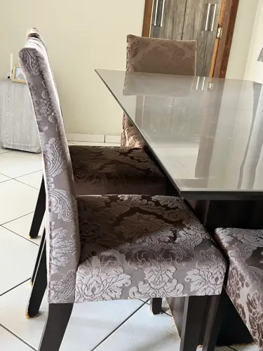Mesa 6 cadeiras