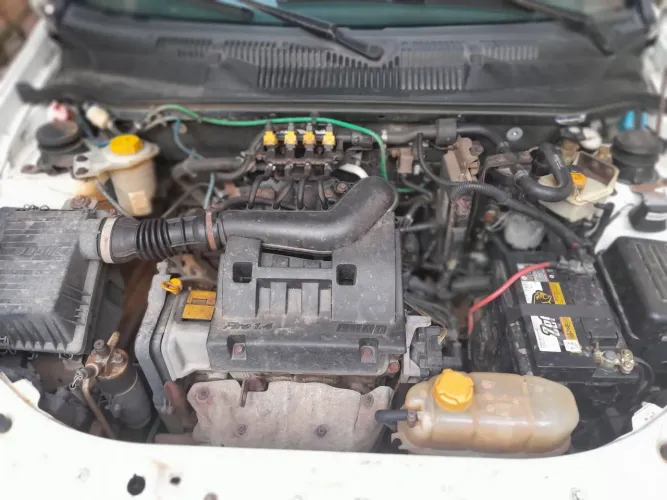 Fiat Siena Tetrafuel 1.4 MPI Fire Flex 8V 4P 2008