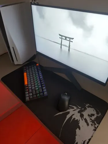 MousePad Speed NOVO 65x30 antiderrapante estampa preta e branca