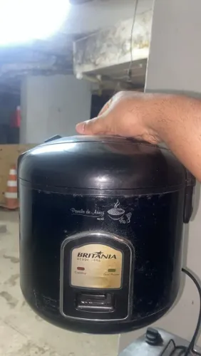 Panela de arroz Britânia
