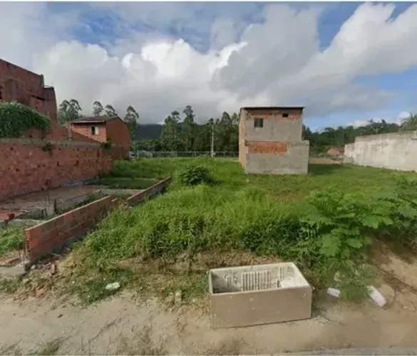 INVISTA NO SEU FUTURO: Terreno Perfeito para Seu Projeto dos Sonhos!