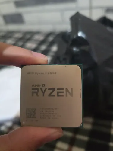 Vendo processador AMD RYZEN 3 2200G