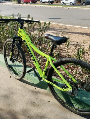 Bicicleta First aro 29 smitt verde neon região Brás pari armenia