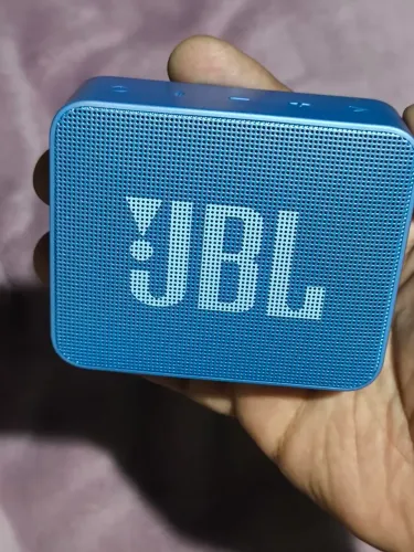 JBL Go Essential