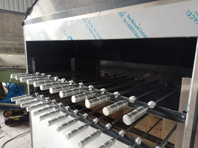 Churrasqueira rotativa profissional para restaurante gabinete refratário com coifa 25