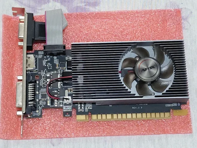 Placa de vídeo GT 240 1GB