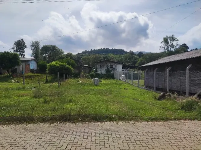 Terreno 12x30 360m² - Escriturado, Plano, Calçamento