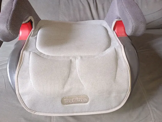 ASSENTO de elevação para carro